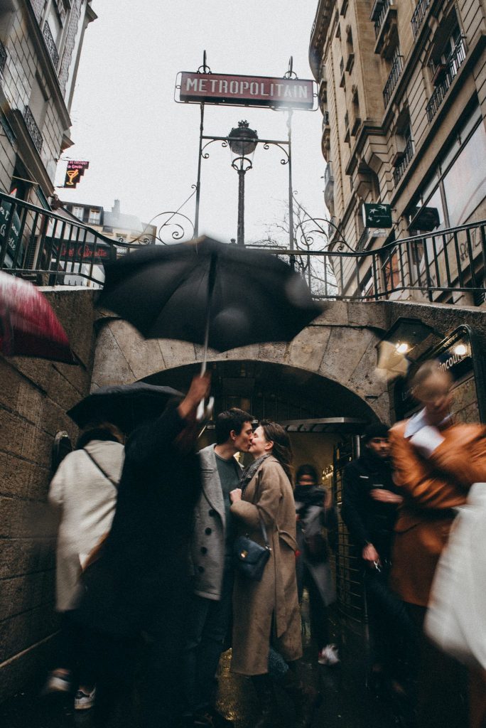 Couple Love-Story photoshoot at the Montmartre area in Paris